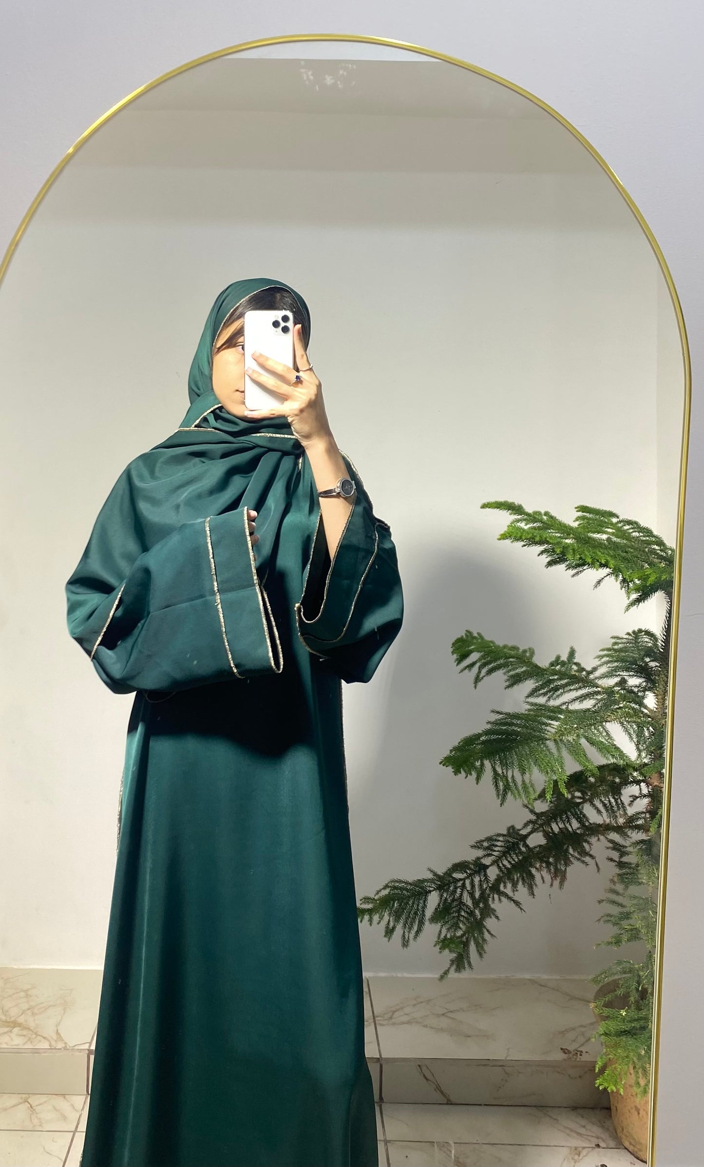 Abaya et ensemble de prière ( عباءة وطاقم الصلاة  في نفس الوقت