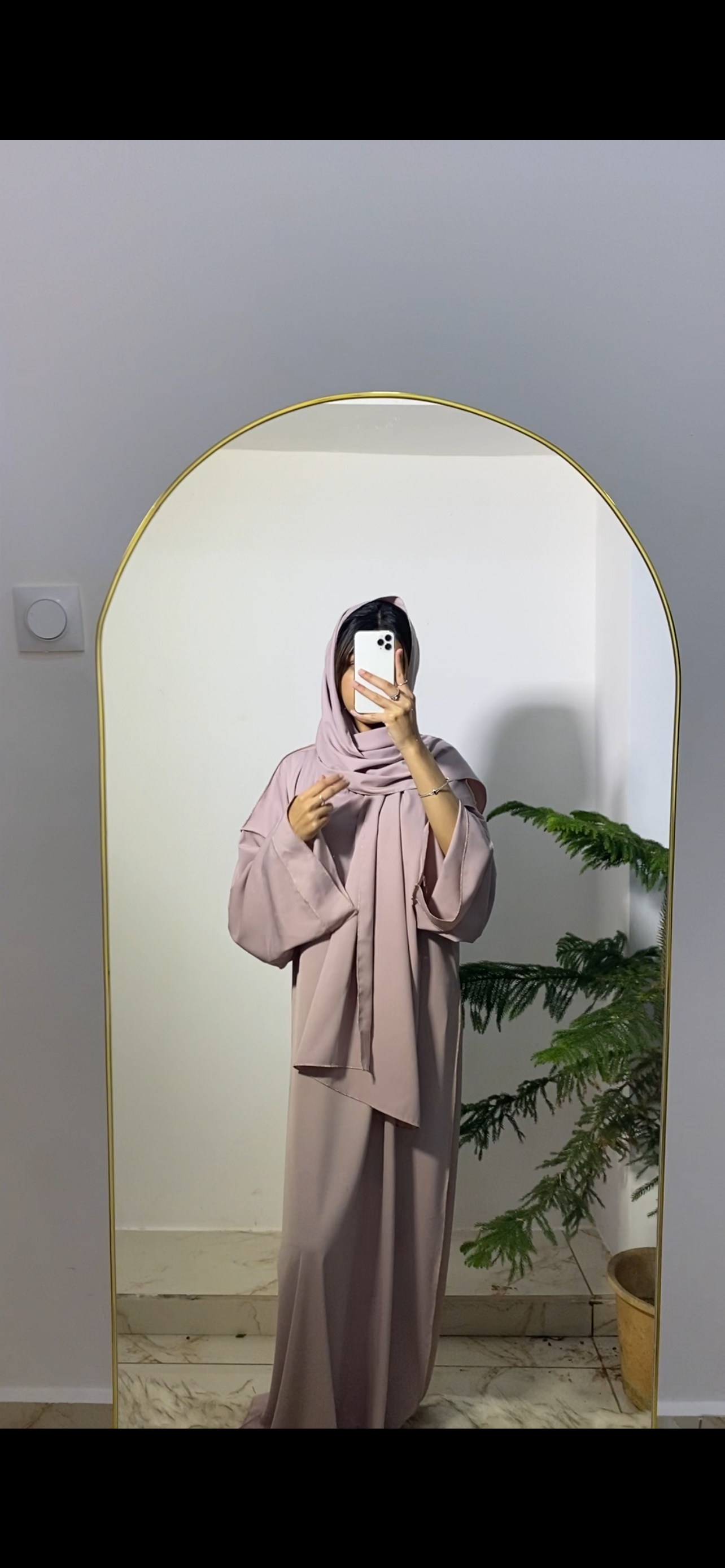 Abaya et ensemble de prière ( عباءة وطاقم الصلاة  في نفس الوقت